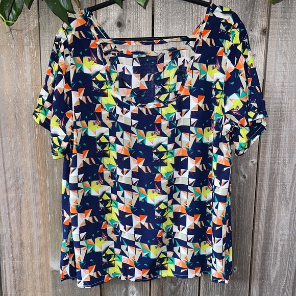 🛑SOLD🛑 Fun Print Top! - Picture 2 of 5
